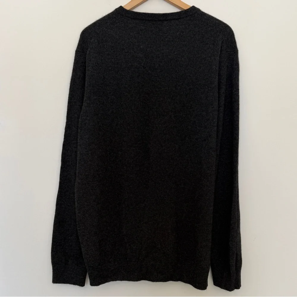Club Room Cahmere V-Neck Sweater